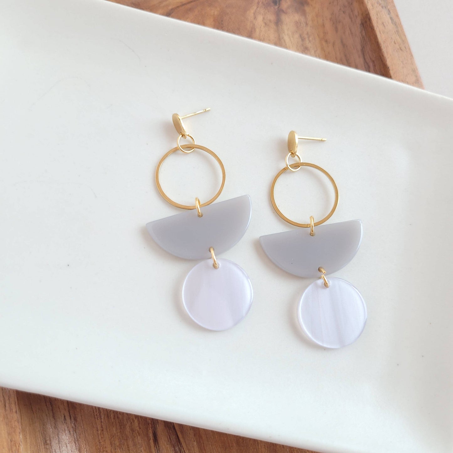 Wren Earrings - Grey & Silver